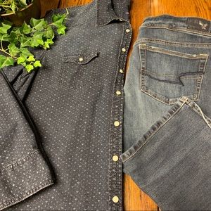 American Eagle Denim Long Sleeve Button Up